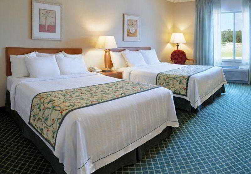 Fairfield Inn & Suites By Marriott Wausau Weston Екстериор снимка