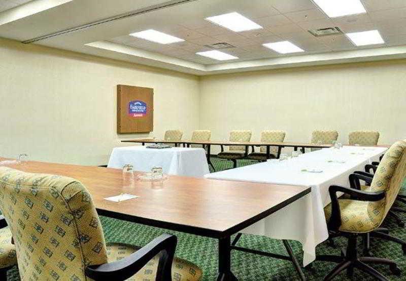 Fairfield Inn & Suites By Marriott Wausau Weston Екстериор снимка
