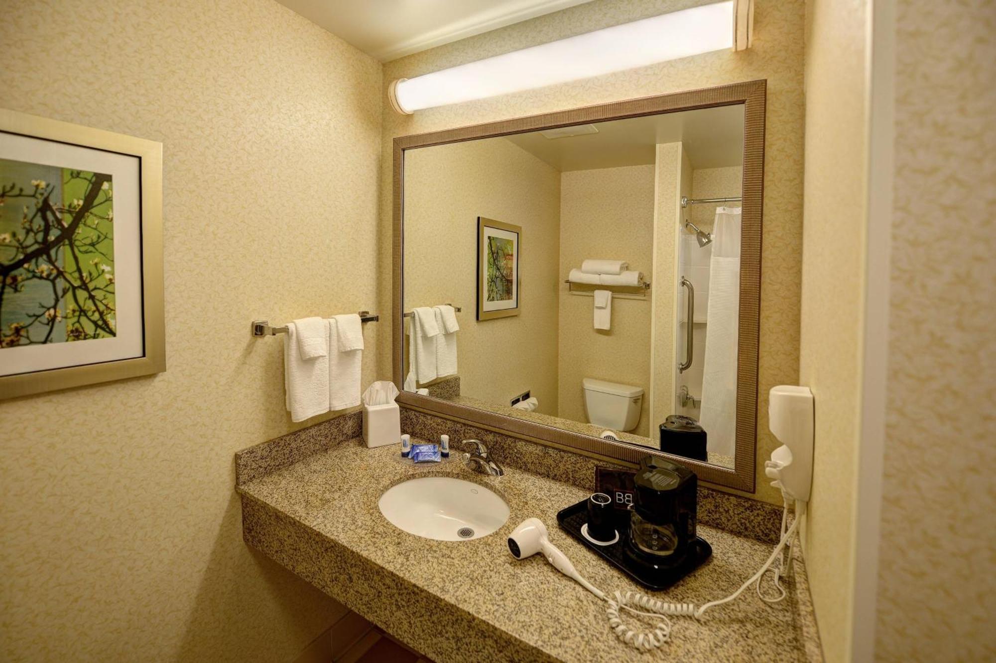 Fairfield Inn & Suites By Marriott Wausau Weston Екстериор снимка
