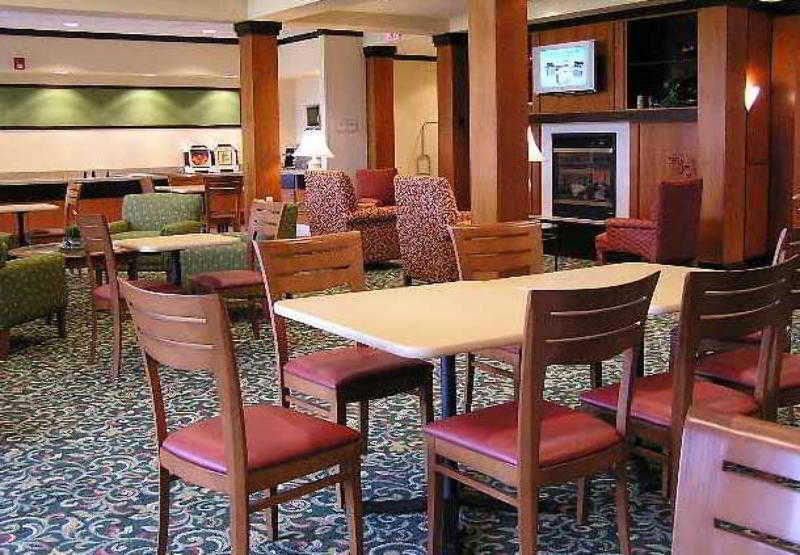 Fairfield Inn & Suites By Marriott Wausau Weston Екстериор снимка