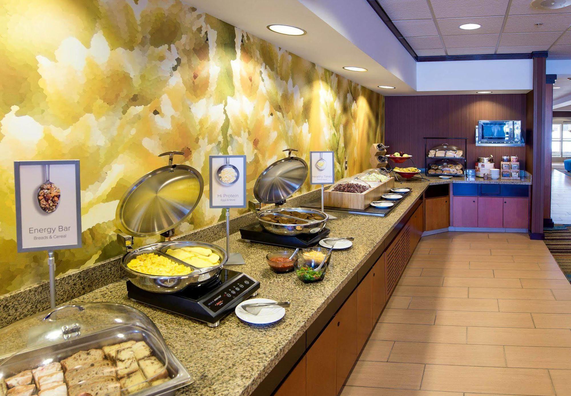 Fairfield Inn & Suites By Marriott Wausau Weston Екстериор снимка